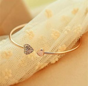 Double Hand love Bracelet Color Rose Gold (Pack of 2)